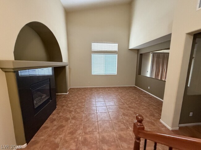 Building Photo - 11255 Dahlia Grove St