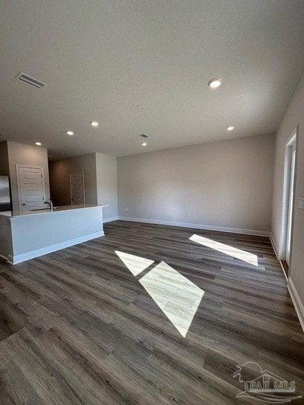 Building Photo - 5737 Stellarjay St