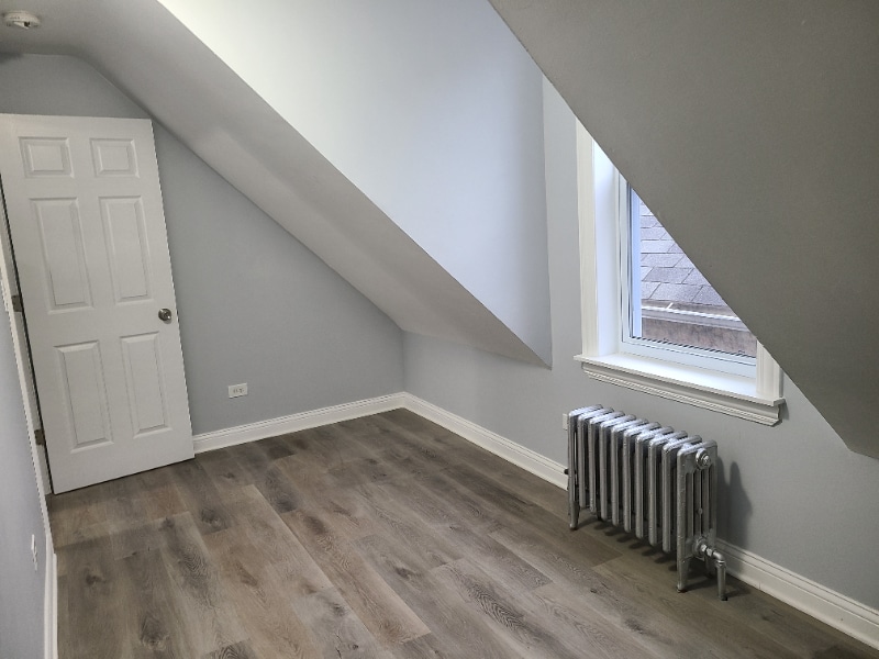 Building Photo - 2913 N Elston Ave