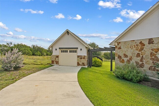 Building Photo - 655 Sad Willow Pass