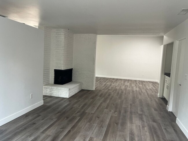Building Photo - 4bd/2ba Single Story Home In Hennie Hills ...