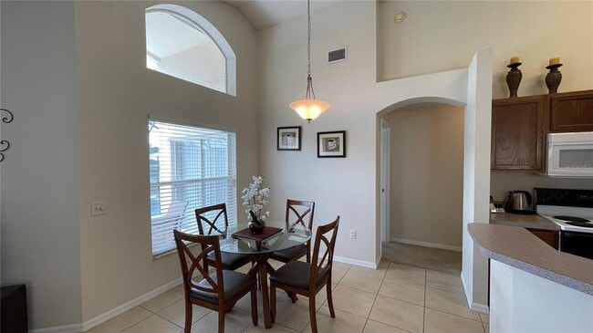 Building Photo - 1327 Casterton Cir