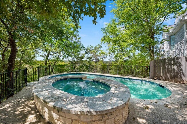 Building Photo - 6819 Chalk Hill Dr