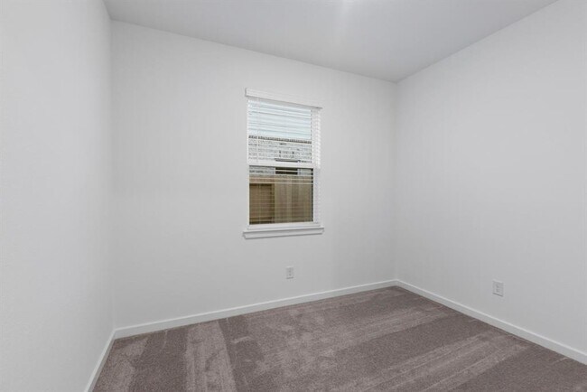 Building Photo - 1203 Buffalo Run