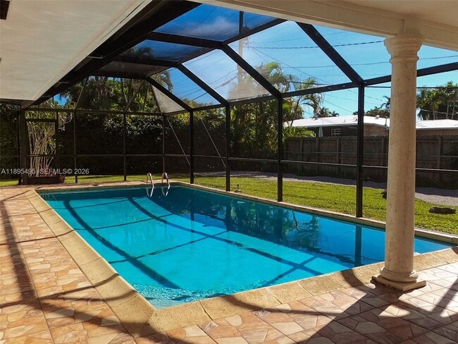 Building Photo - 6420 Miller Dr