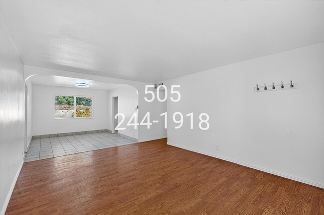 Building Photo - 8503 Menaul Blvd NE