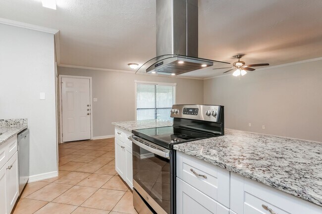 Building Photo - Newly Renovated Single Family Home | 3 BR/2BA | 1-Car Covered Parking | Gated backyard