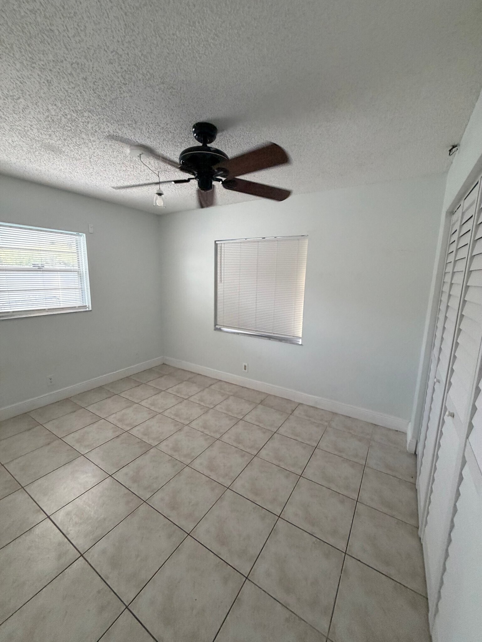 Building Photo - 19323 Carolina Cir