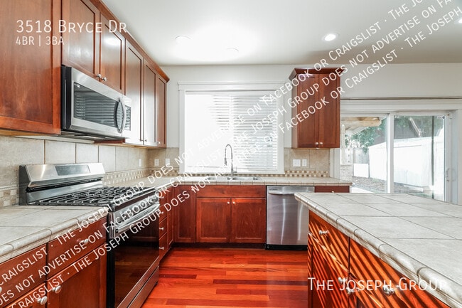 Building Photo - 3518 Bryce Dr