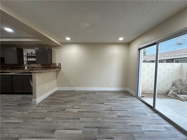 Building Photo - 117 Boysenberry Ln