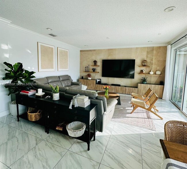 Building Photo - 1652 Orchid Bend