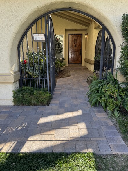 Building Photo - 28916 Timberlane St