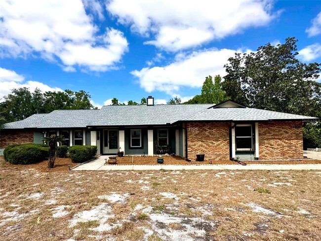 Primary Photo - 1906 Long Pond Dr
