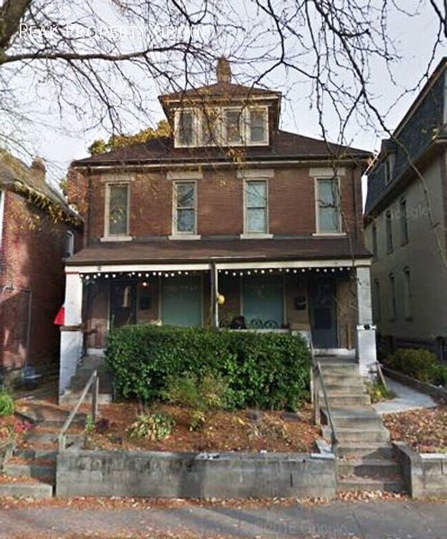 Available Fall 2024! 3 bedroom duplex loca... 74 Euclid Ave Columbus