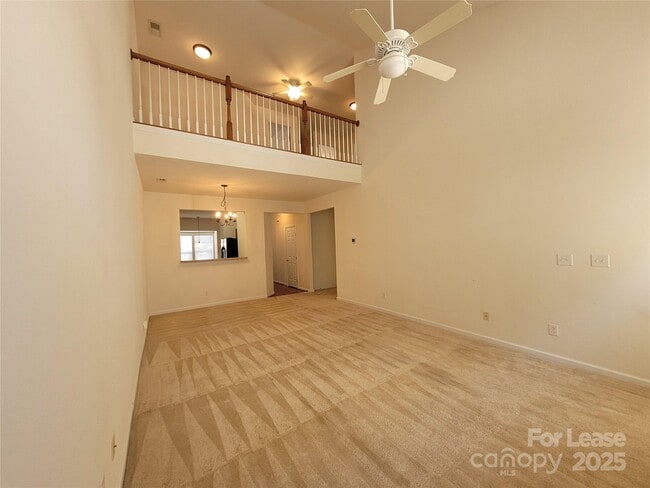 Building Photo - 120 N Arcadian Way