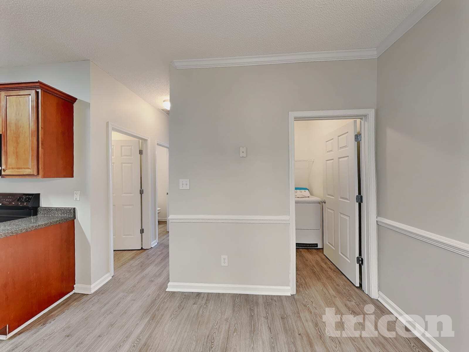 Building Photo - 5484 Sierra Tr