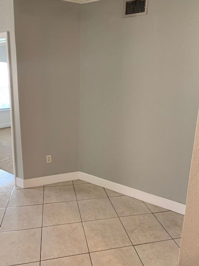 Building Photo - 1 Bed/1 Bath Condo in Downtown Orlando