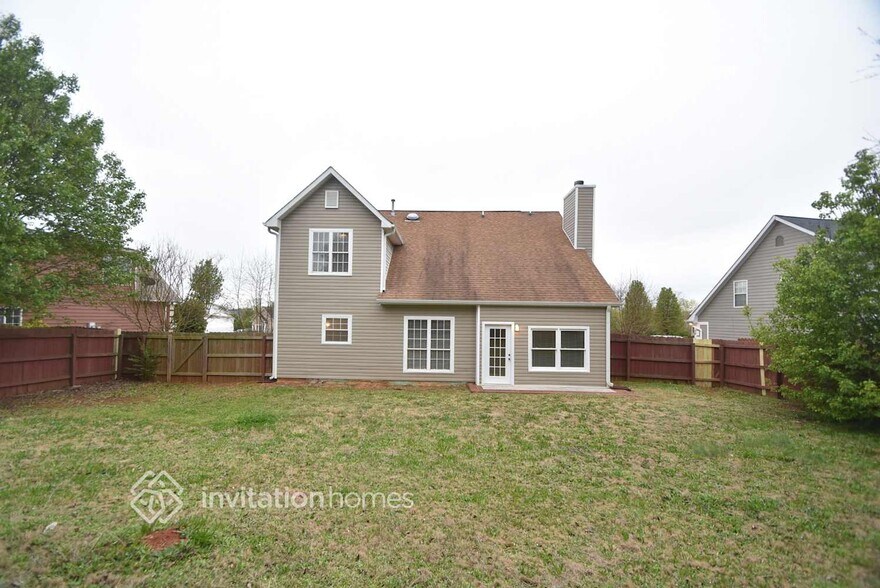 Building Photo - 105 Whiddon Dr