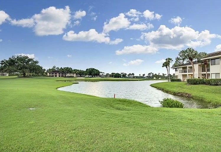 Building Photo - 29300 Bay Hollow Dr