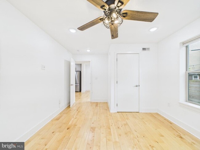 Building Photo - 2646 Manton St