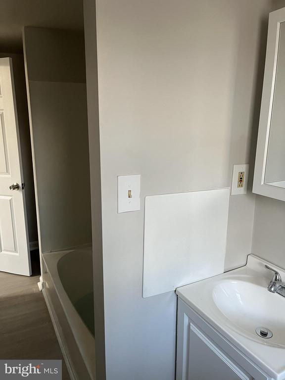 Building Photo - 1200 Glyndon Ave