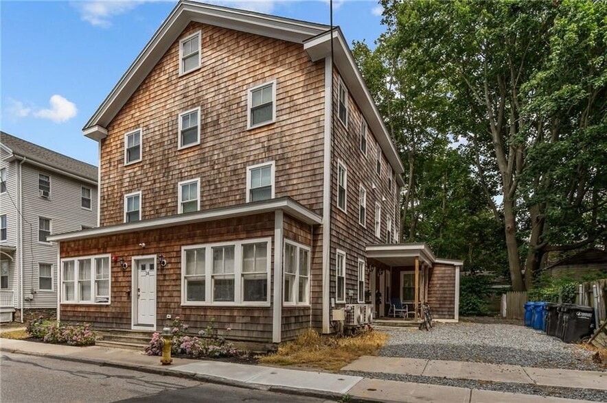 Building Photo - 16 Brinley St