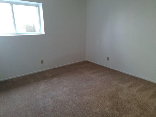 Primary Photo - Expo 247 with 2 bed, 1 Bath, 800 SF with A...