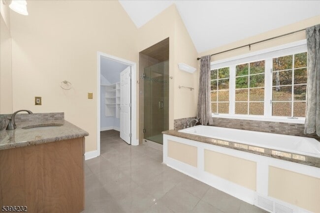 Building Photo - 21 Country Pl