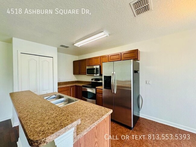 Building Photo - 4518 Ashburn Square Dr