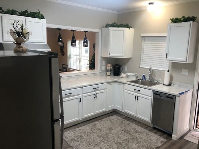 Building Photo - New 2 Bed, 1 Bath in Shreveport