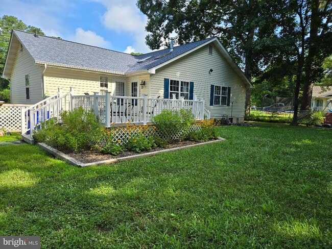 Building Photo - 18216 Piedmont Dr