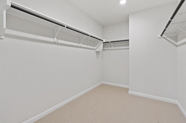 Building Photo - 7916 Andravida Dr