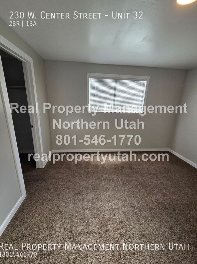 Building Photo - 230 W Center St