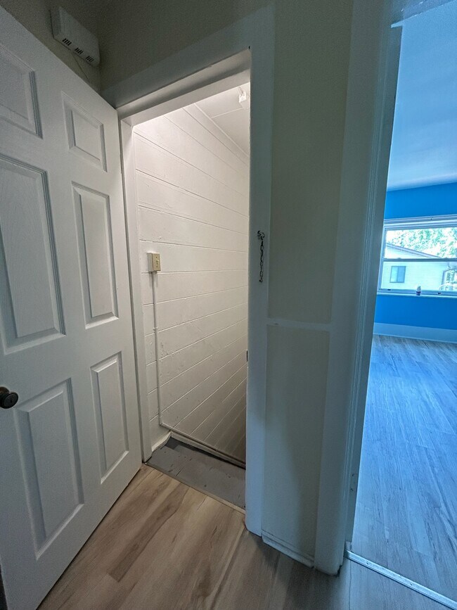 Building Photo - 1619 Court St