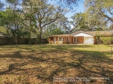 Building Photo - 4876 Holbird St