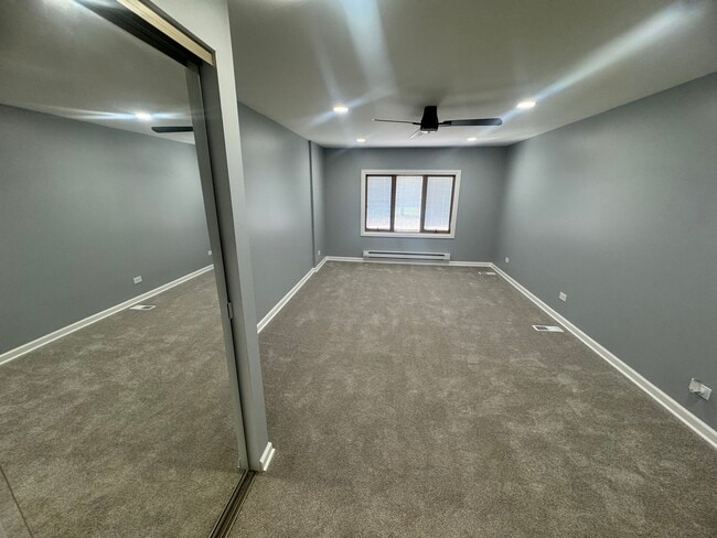 Building Photo - 1310 Somerset Ln