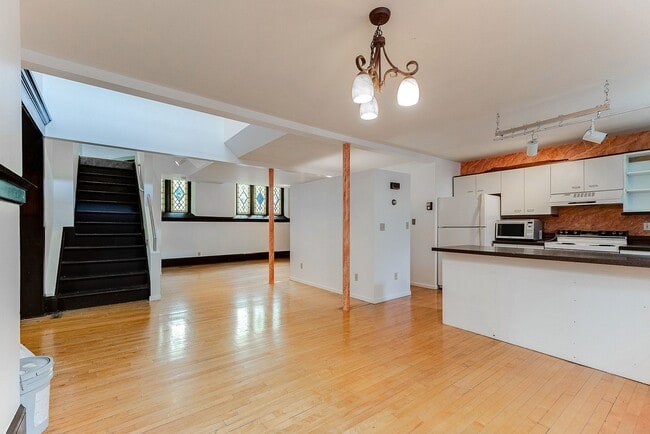 Building Photo - 2 Bed | 1.5 Bath | Converted Church Condo in the heart of Selby/Dale neighborhood