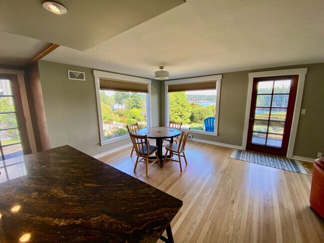 Building Photo - Term Rental in Town with Harbor View