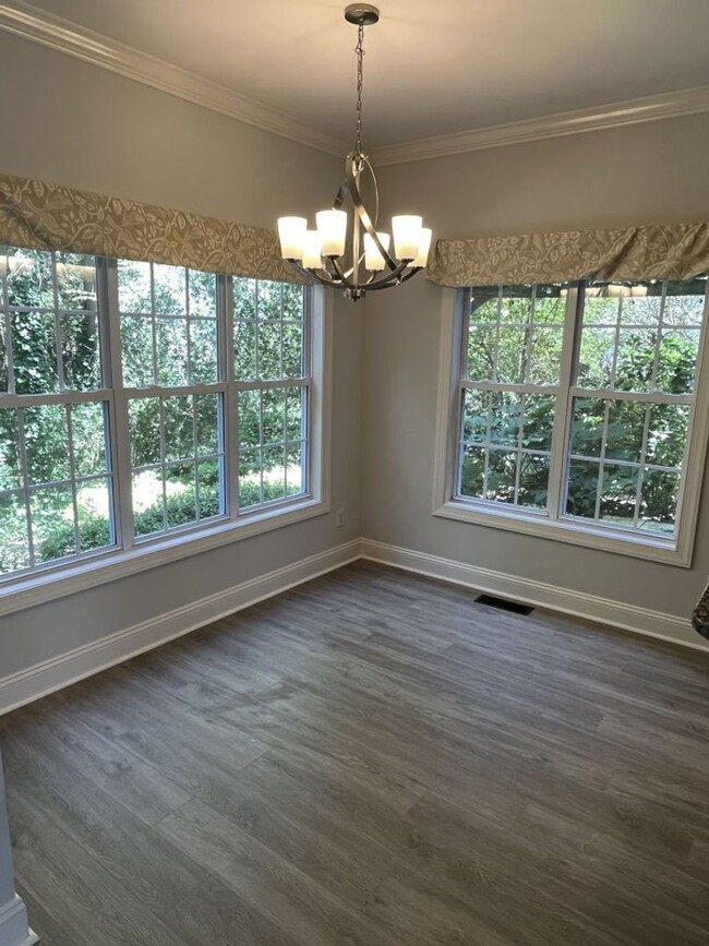 Building Photo - Refreshed 4 Bed home in Ballantyne