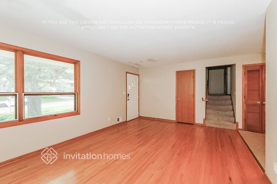 Building Photo - 2743 Farrington St