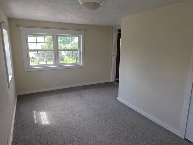 Building Photo - 2 bedroom unit in Berrien Springs