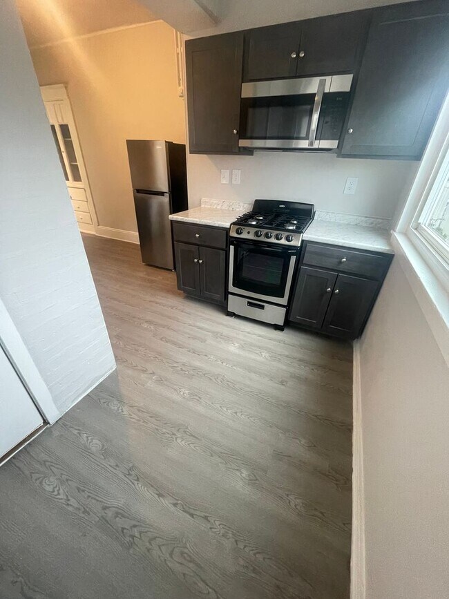 Building Photo - Avl NOW - No Fee! Modern 1BR apartment in Allston!