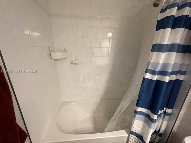 Building Photo - 389 10th Ct