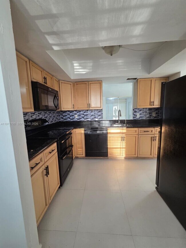 Building Photo - 1020 NW 80th Ave