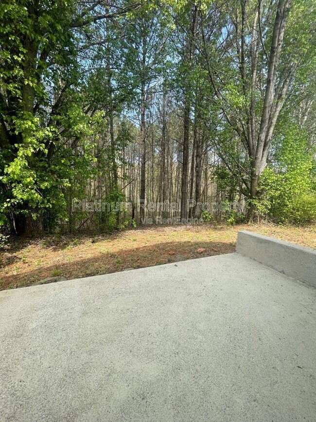 Building Photo - 3607 Waldrop Rd