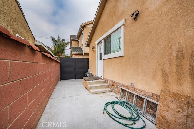 Building Photo - 1400 Leland Way