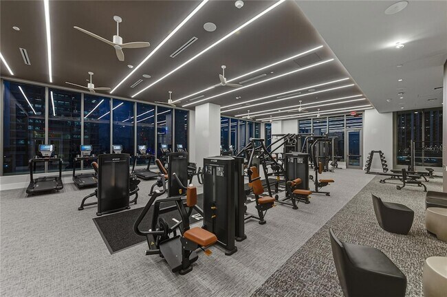 Building Photo - 275 1st Ave S