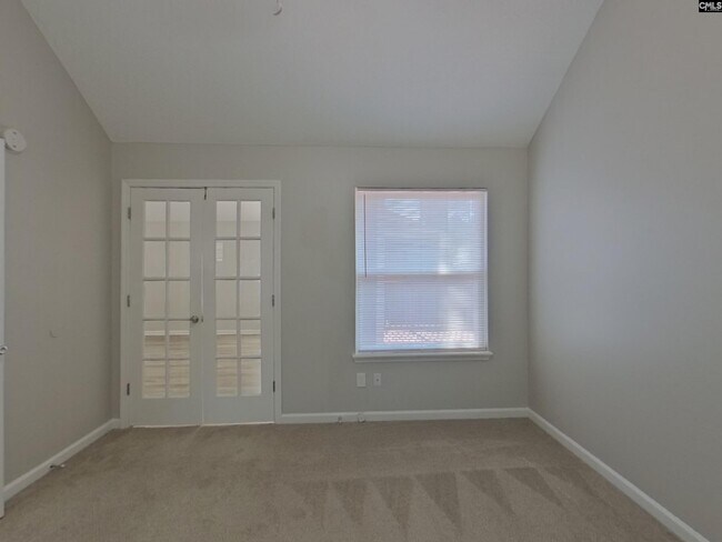 Building Photo - 136 Westport Dr