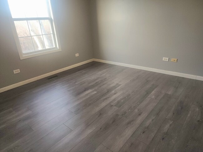 Building Photo - 416 Lauren Ln