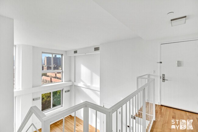 Building Photo - 333 Greene Ave